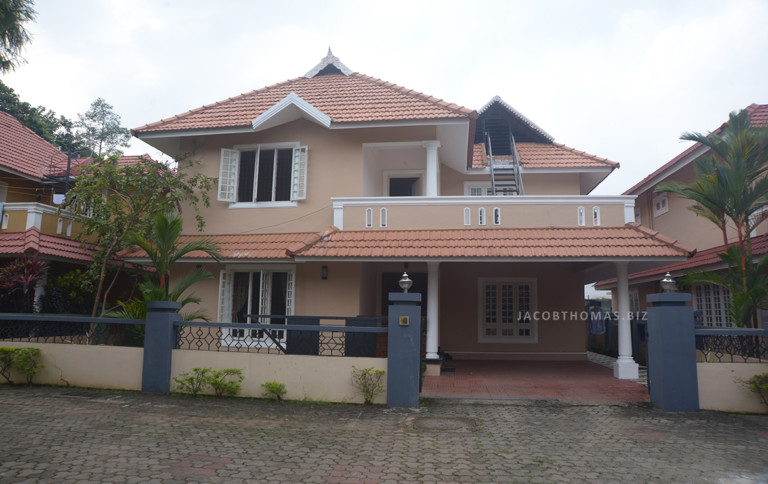 3 BHK Luxury Villa For Sale Near Seaport Airport Road Kakkanad Kochi