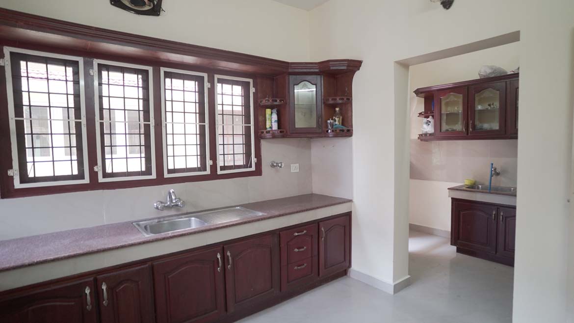 4BHK Luxury Waterfront Villa for sale in North Paravur, Kochi. Fully