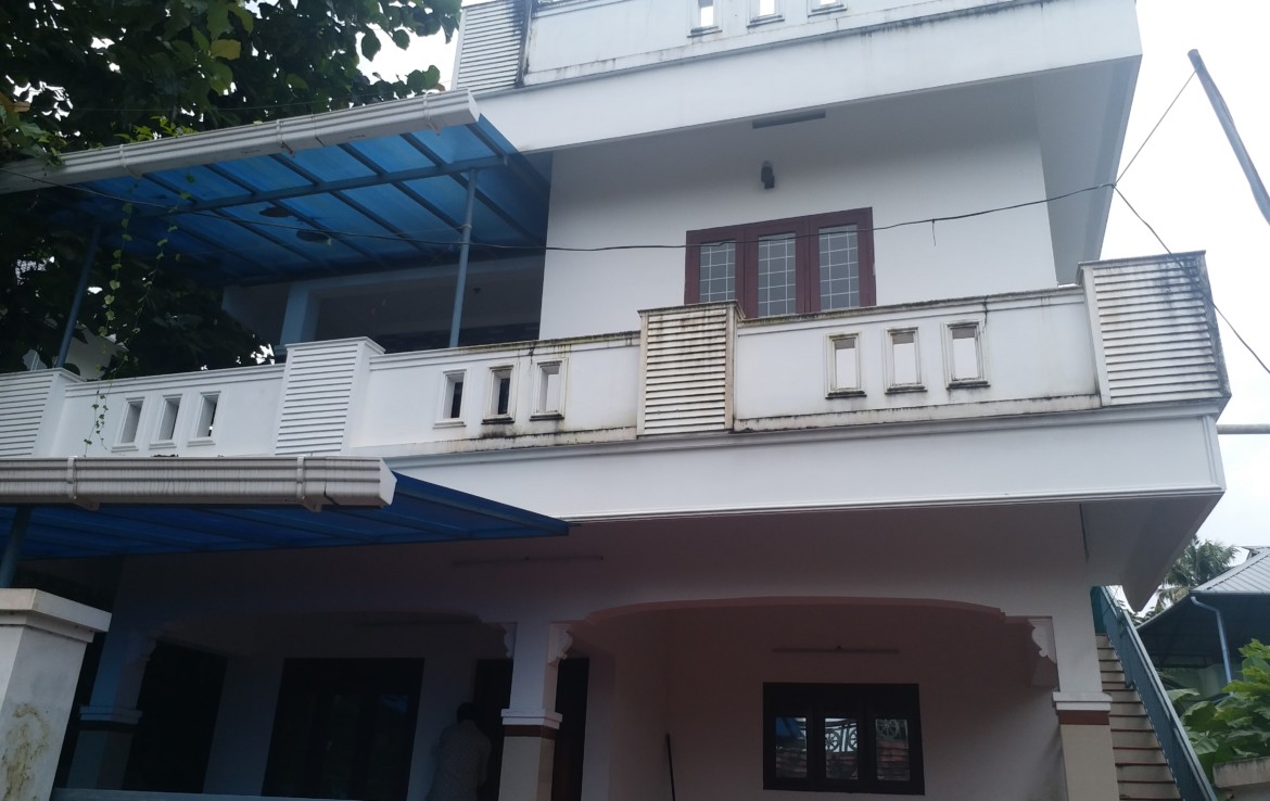 4 BHK Independent House for sale in Kochi, Opposite Bharata Mata College , Thrikkakara, Kakkanad
