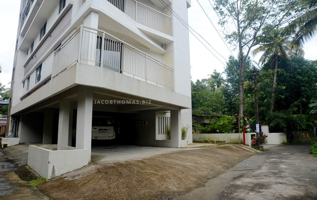 3 BHK Flat For Rent In Boutique Apartment complex ,Near Wyte Fort Hotel