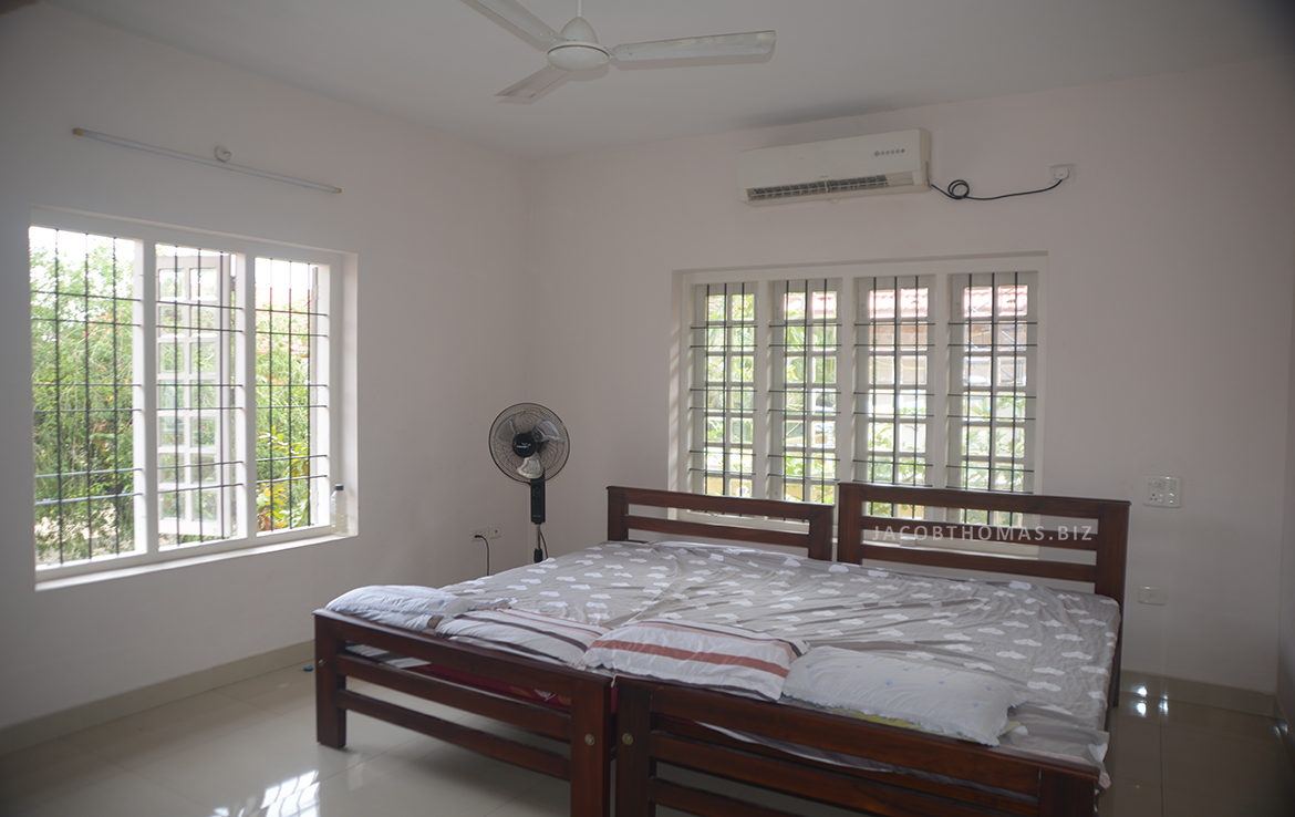 Luxury Villa for sale at Kangarapady near all public amenities near hospital and college.