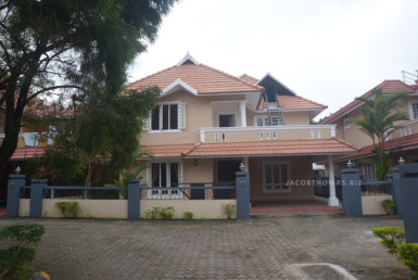 Luxury Villa for sale at Kangarapady near all public amenities near hospital and college.